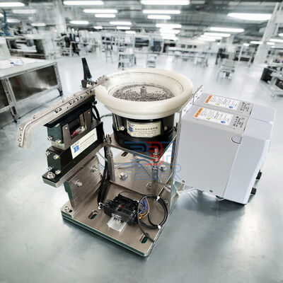 تخصيص أجزاء الاهتزاز المغذية مجهزة بمستوى ضوضاء أقل من 70 دبي تدعم أشكال الأجزاء المحددة الأحجام والفرز